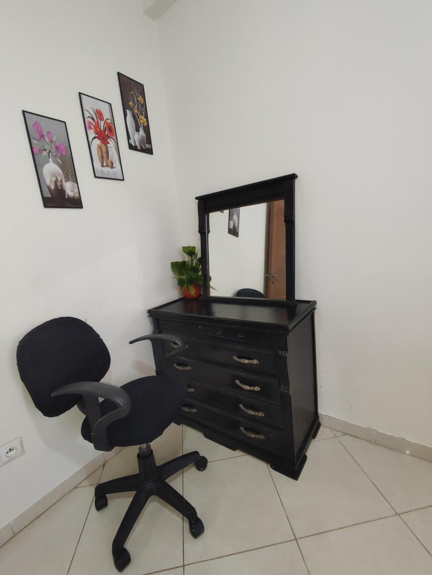 Beautiful Ground-Floor Apartment With Portable Air Conditioning, Parking, And Free Wi-Fi Касабланка Екстер'єр фото